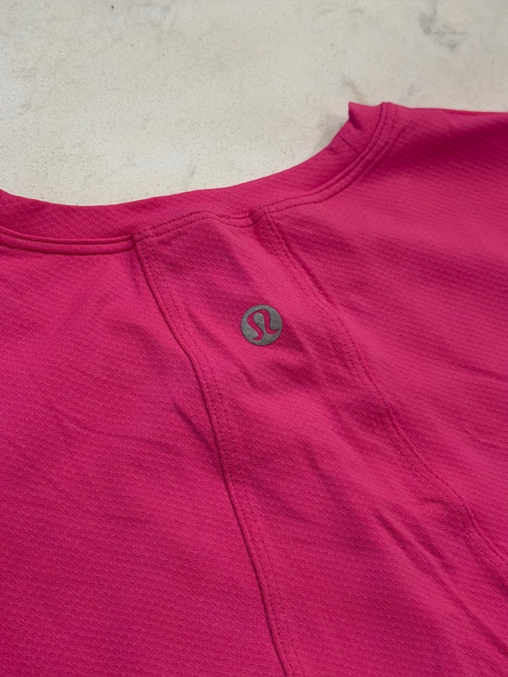 Lulu Lemon Graphic Cropped Tee - Pink - Picture 4 of 4